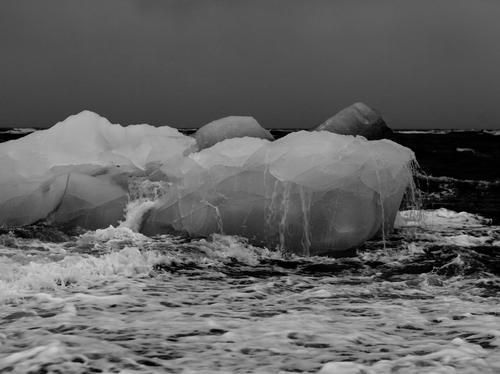 https://d33wubrfki0l68.cloudfront.net/84870b0d6bc1b2183970756a8976a969571a4de3/24e5b/images/is_island.jpg
